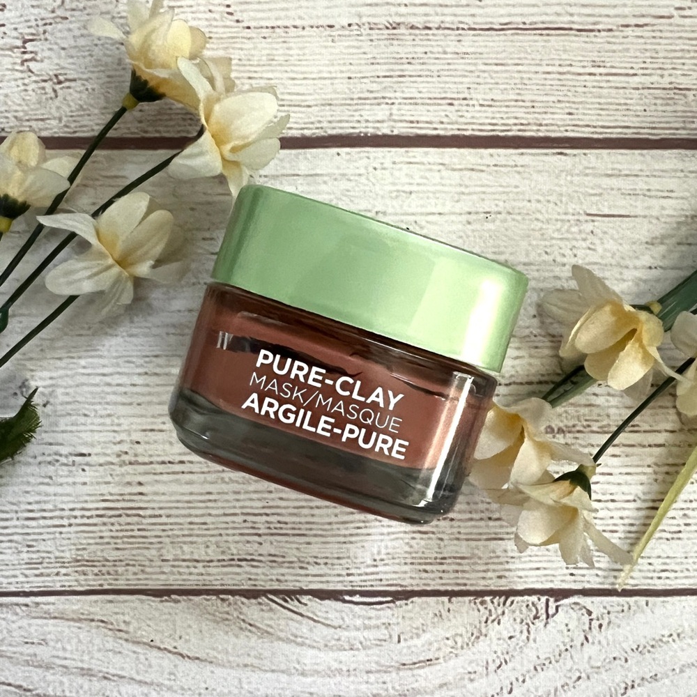 L’Oréal Pure-Clay Exfoliate & Refine Pores Face Mask